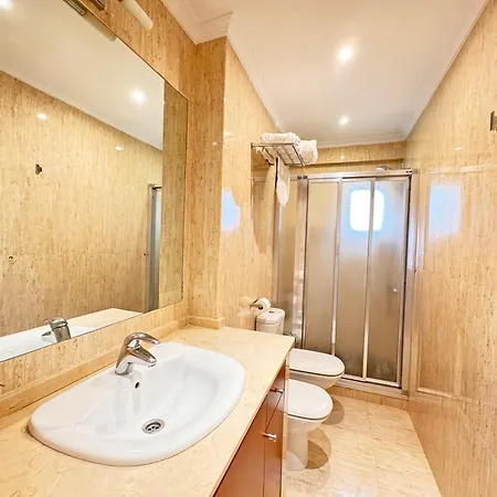 Triana Luxury Numancia * סביליה